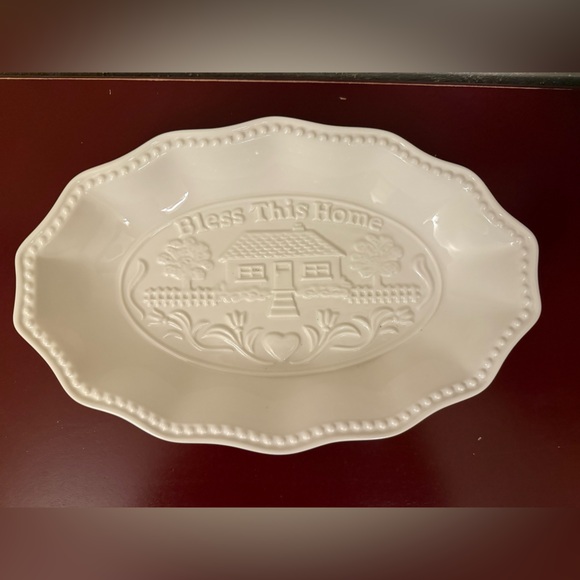 Other - White Ceramic Decorative Plate